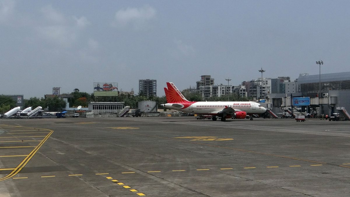 air india tyre burst