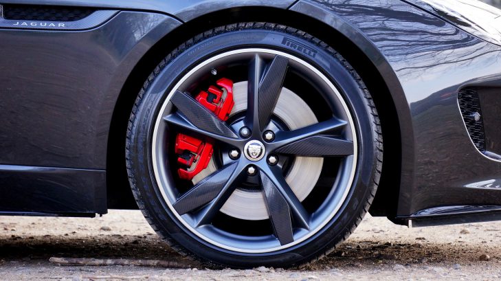 jaguar-pirelli-performance-tyres