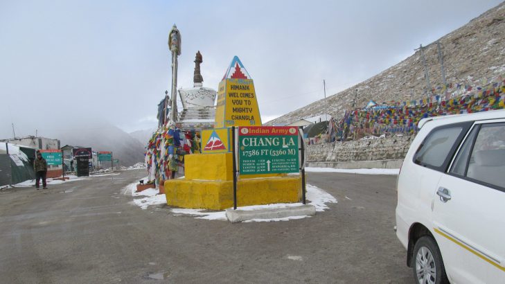 Chang La Pass